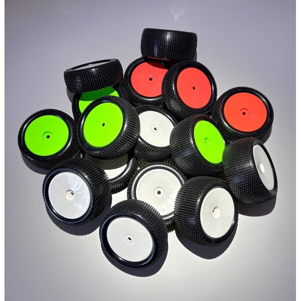 HUDY 1/10 OFF-ROAD PRE-GLUED TIRE 4WD FRONT DIRT - 301 (2)